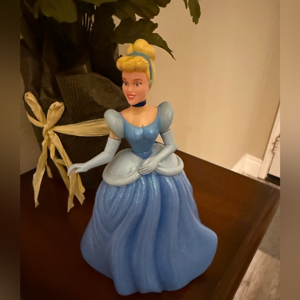 Disney Cinderella Plastic Figurine